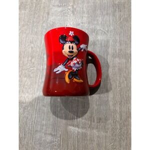 Disneyland Paris Minnie Mouse Red Ceramic Coffee Mug Resort Exclusive Souvenir
